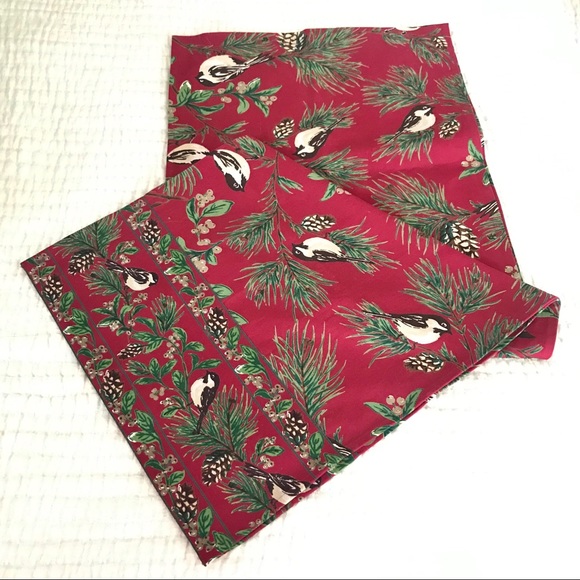 April Cornell Other - Vintage April Cornell Table Runner Like New